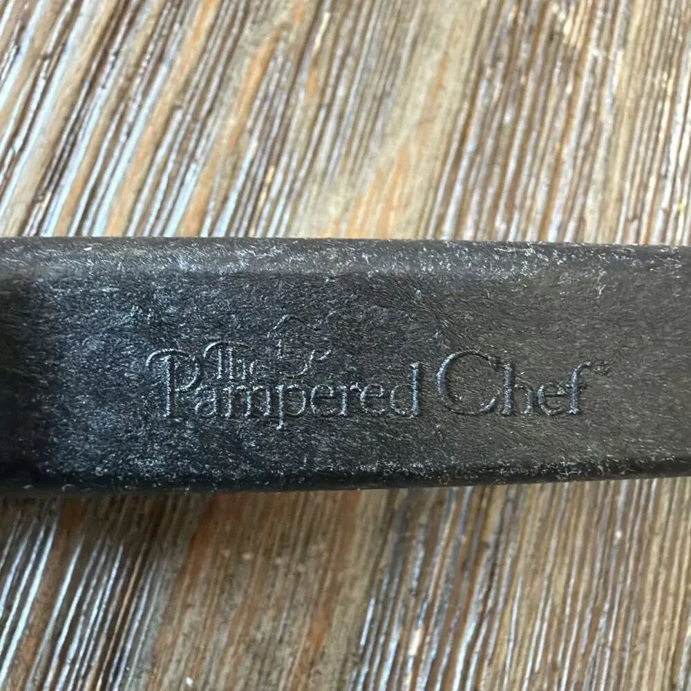 The Pampered Chef Mix 'n CHOP 2583 Blk Dishwasher Safe Preowned